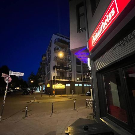 Stylish 2-Room Apartment With Balcony Next To East Side Gallery Berlin Eksteriør bilde
