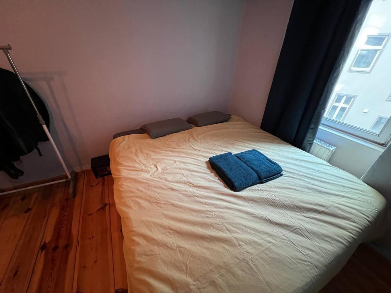 Stylish 2-Room Apartment With Balcony Next To East Side Gallery Berlin Eksteriør bilde