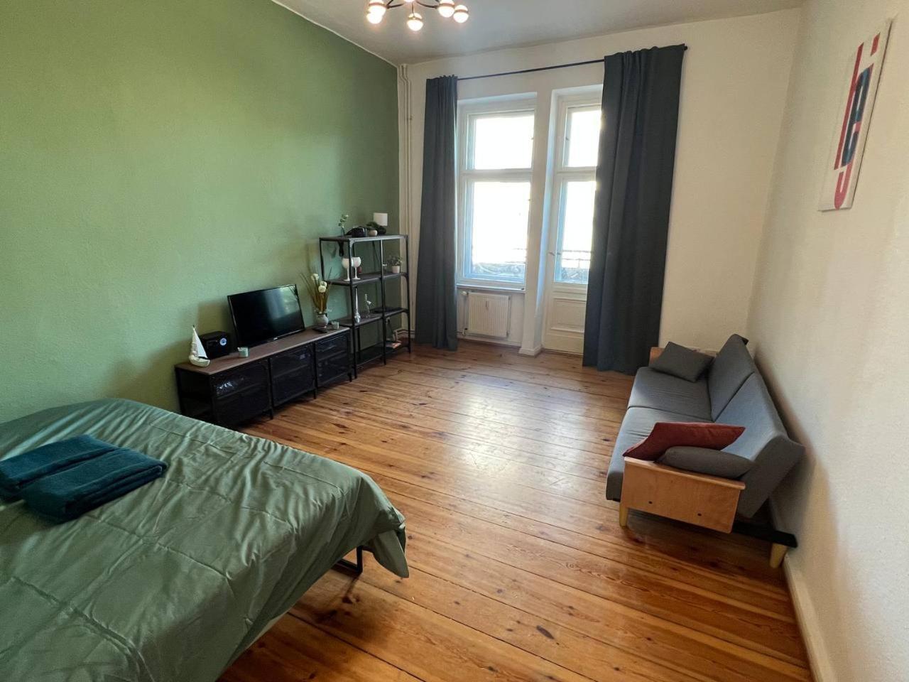 Stylish 2-Room Apartment With Balcony Next To East Side Gallery Berlin Eksteriør bilde