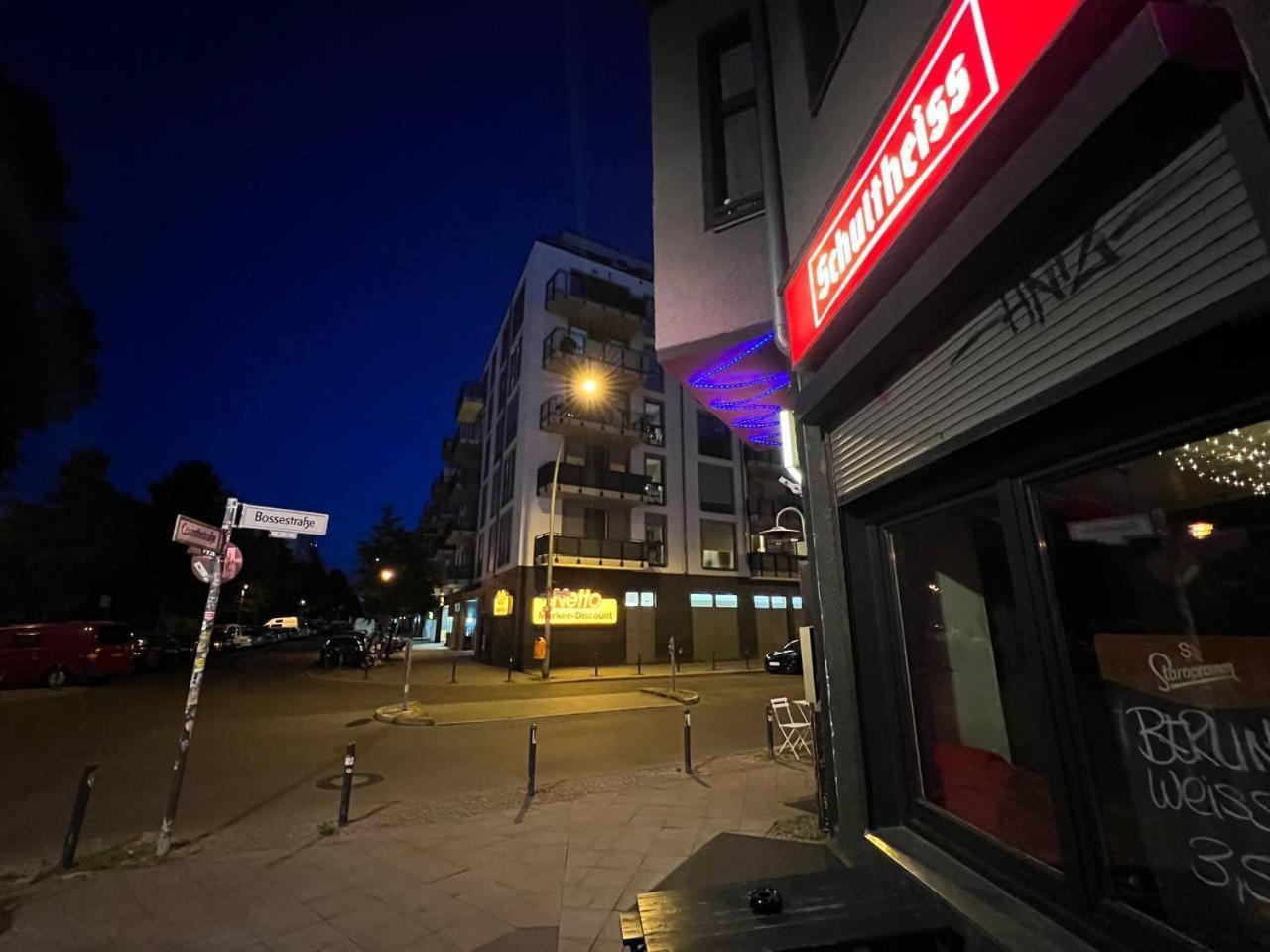 Stylish 2-Room Apartment With Balcony Next To East Side Gallery Berlin Eksteriør bilde