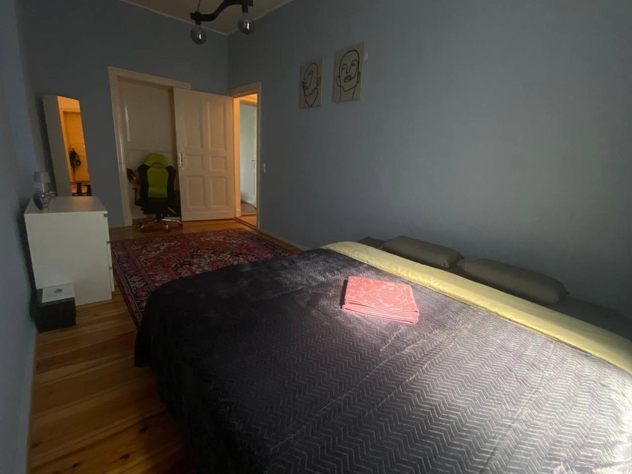 Stylish 2-Room Apartment With Balcony Next To East Side Gallery Berlin Eksteriør bilde