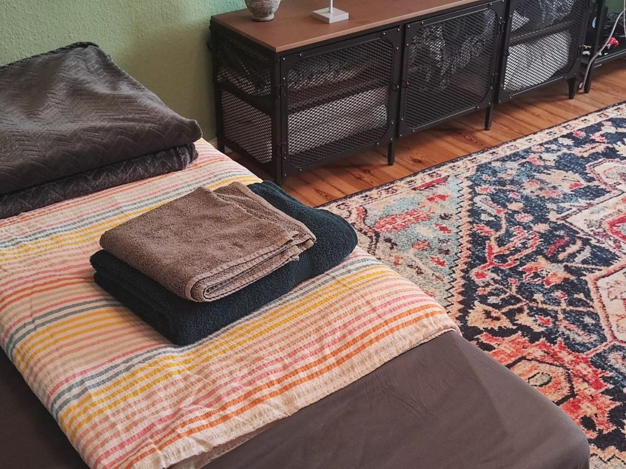 Stylish 2-Room Apartment With Balcony Next To East Side Gallery Berlin Eksteriør bilde